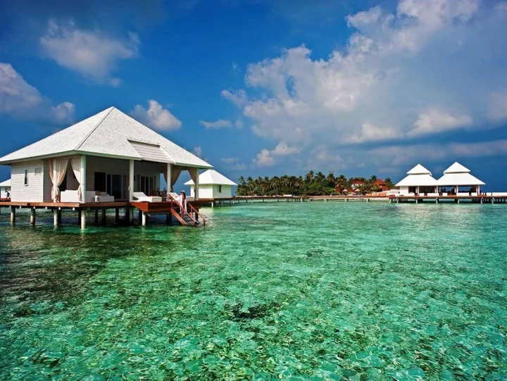 Атуруга: Diamonds Athuruga Maldives Resort & Spa