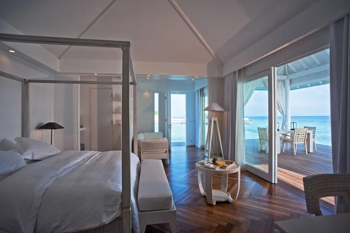 Атуруга: Diamonds Athuruga Maldives Resort & Spa