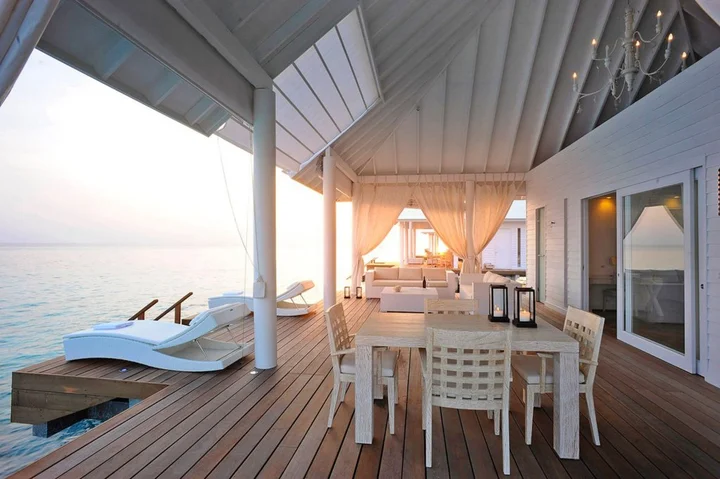 Атуруга: Diamonds Athuruga Maldives Resort & Spa