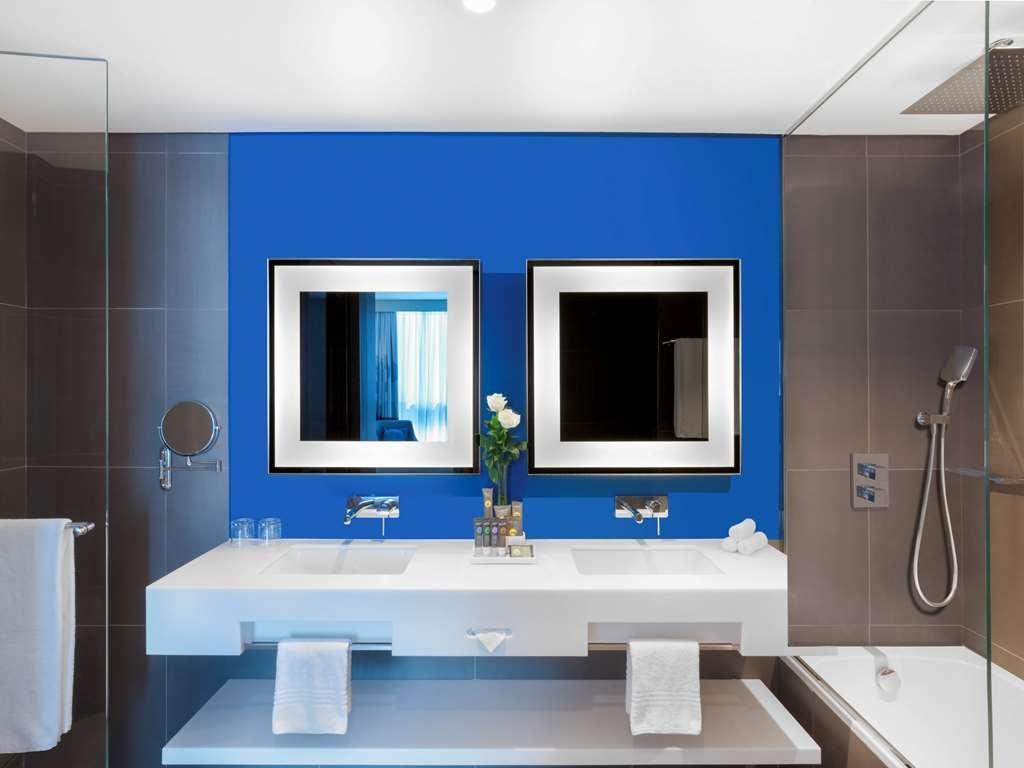 Дубай: Novotel Bur Dubai