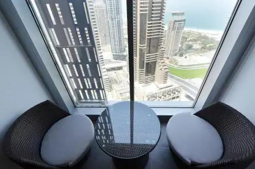 Дубай: Key One Homes - Cayan Tower