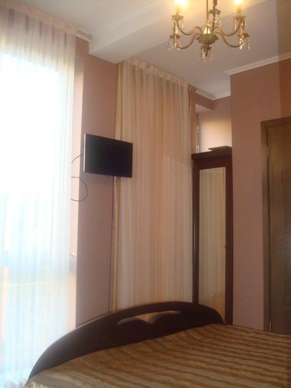 Кутаиси: Отель Happy Holiday