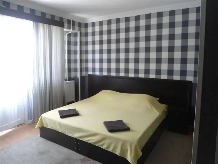 Тбилиси: Hotel Georgia 444