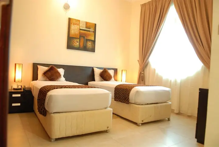 Дубай: Arabian Suites