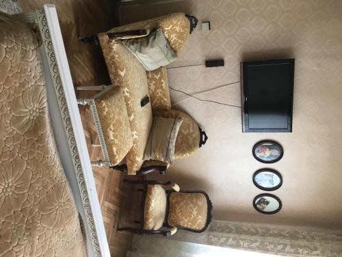Одзун: Lena's B&B