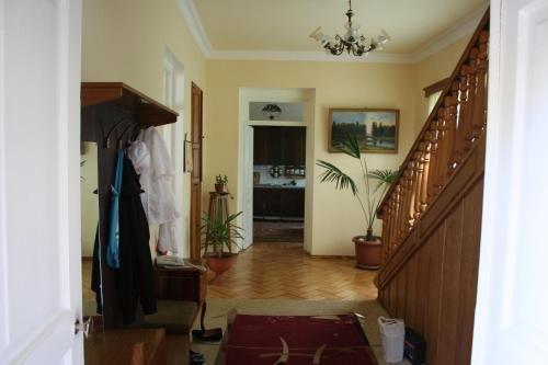 Одзун: Lena's B&B