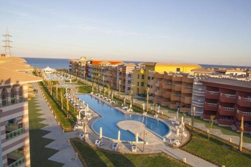 Айн-Сохна: Porto South Beach Porto Vacation Club