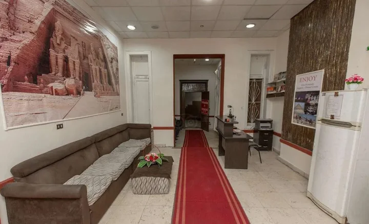 Каир: One Season Hostel