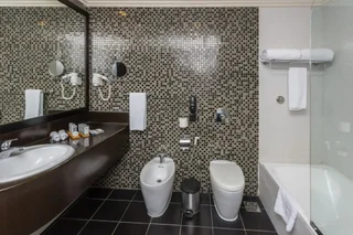 Рас-эль-Хайма: Mangrove Hotel