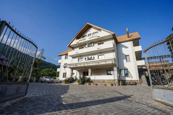 carousel image 4