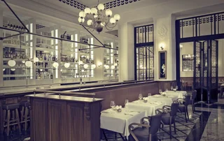 Дубай: The Ritz-Carlton Executive Residences