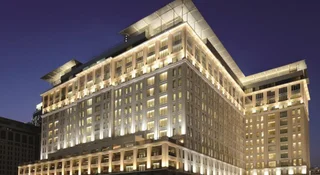 Дубай: The Ritz-Carlton Executive Residences