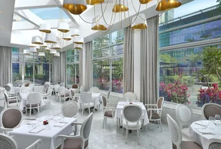 Дубай: The Ritz-Carlton Executive Residences