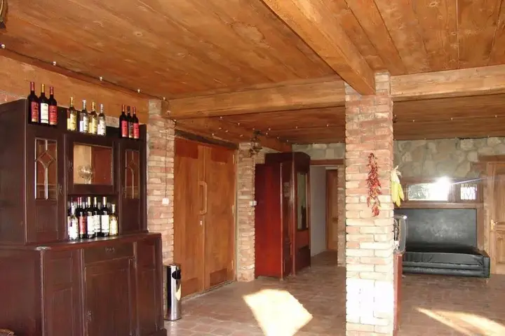 Телави: Twins Wine Cellar