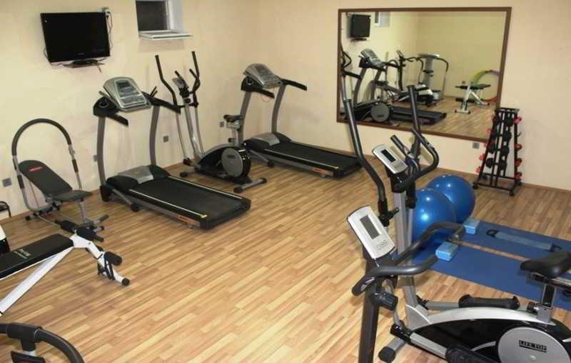 Шеки: Issam Hotel