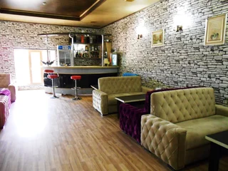 Шеки: Issam Hotel