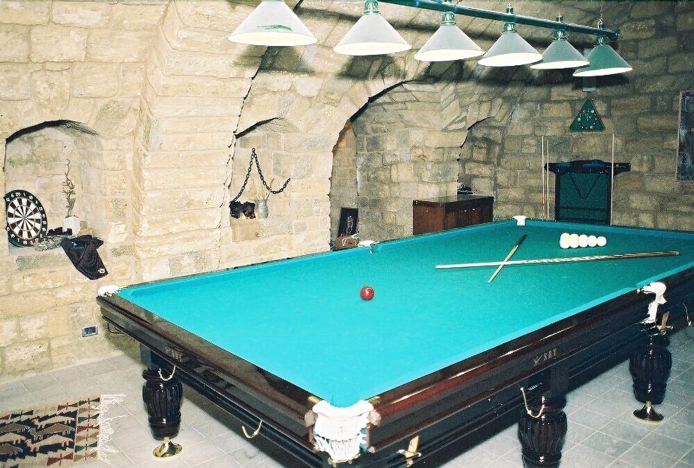 Баку: Meridian Hotel