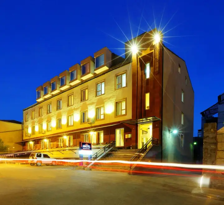 Отель Minotel Barsam Suites — фото 1
