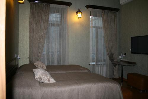 Тбилиси: Hotel Pavo