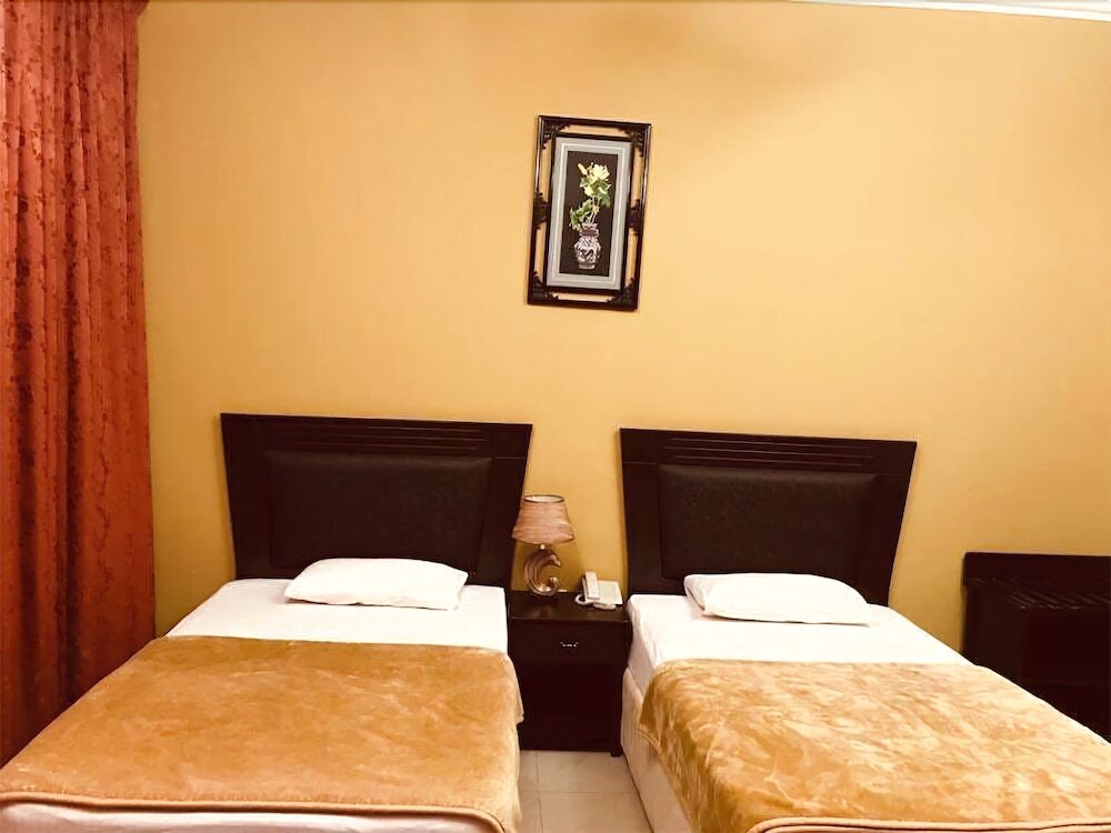 Шарджа: Al Amwaj Hotel
