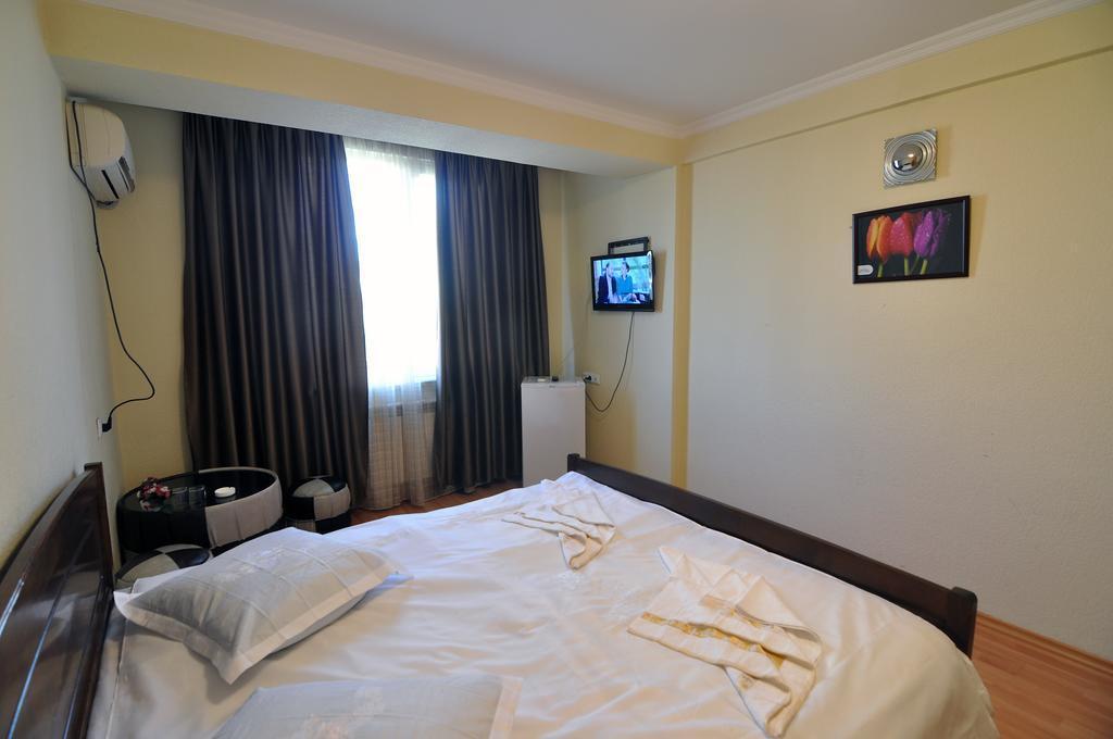 Тбилиси: Sun Rise Hotel