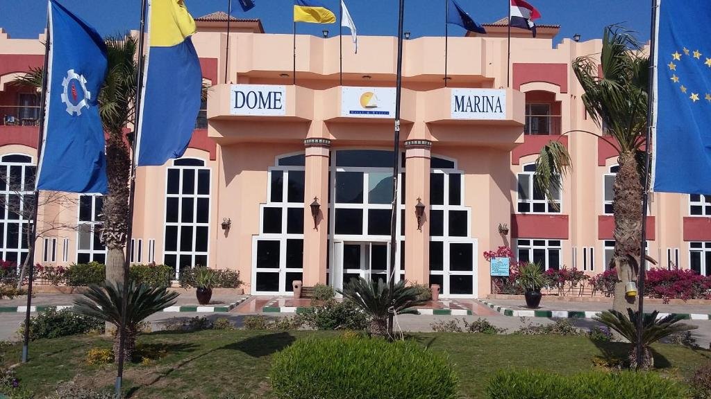 Айн-Сохна: Dome Marina Hotel & Resort