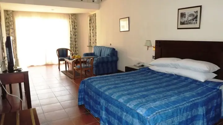 Айн-Сохна: Dome Marina Hotel & Resort