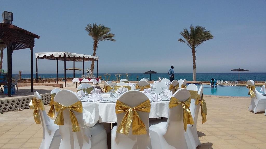 Айн-Сохна: Dome Marina Hotel & Resort