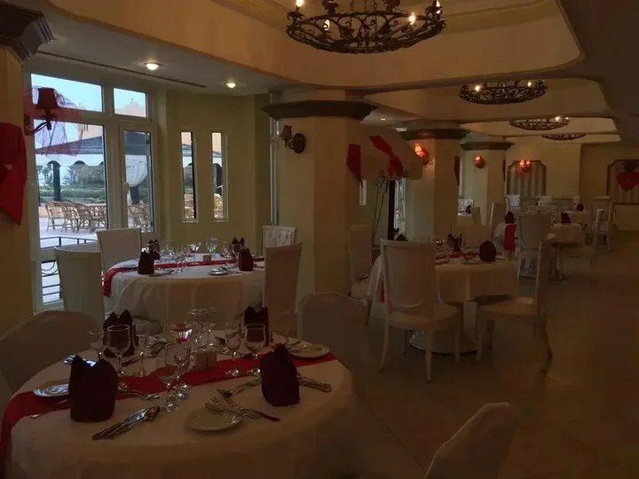 Айн-Сохна: Dome Marina Hotel & Resort