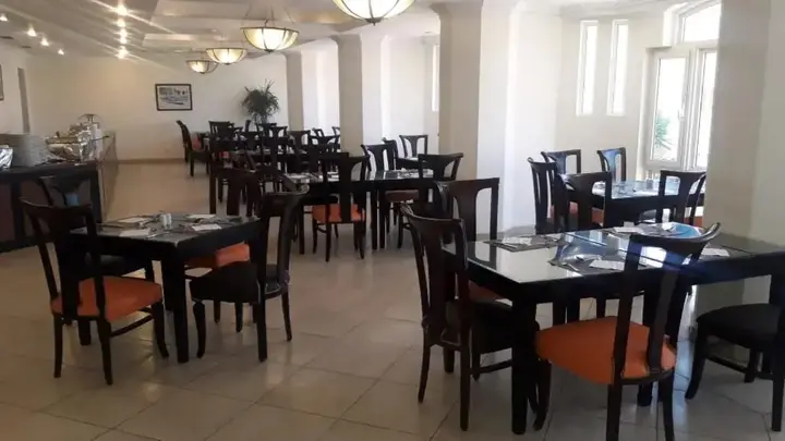 Айн-Сохна: Dome Marina Hotel & Resort