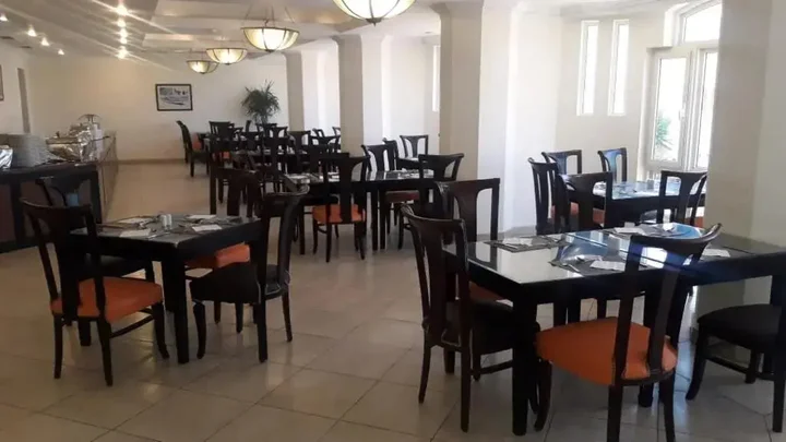 Айн-Сохна: Dome Marina Hotel & Resort