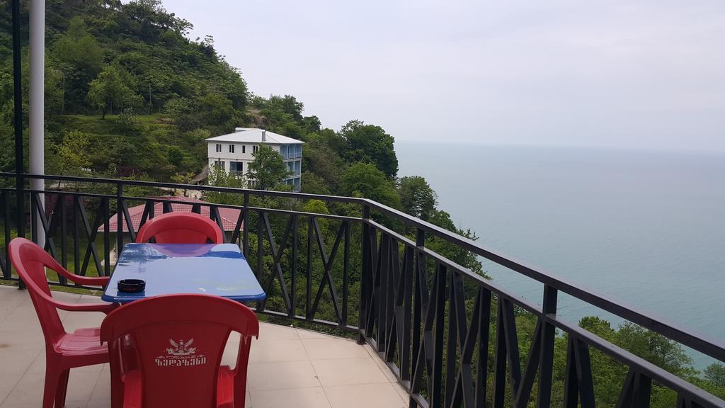 Батуми: Hotel Elene