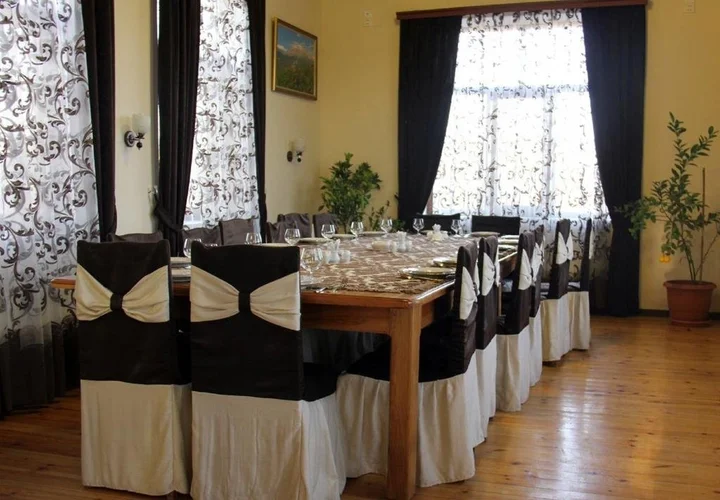 Губа: MM Boutique Hotel