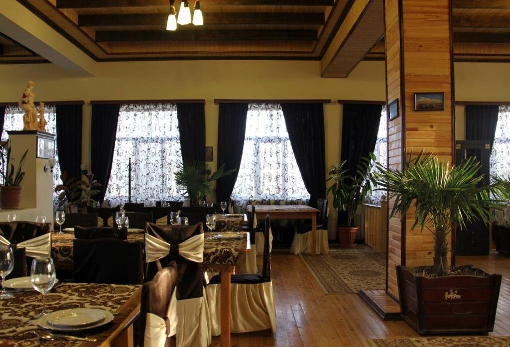 Губа: MM Boutique Hotel