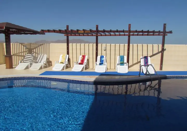Мурба: Mirage Hotel Al Aqah