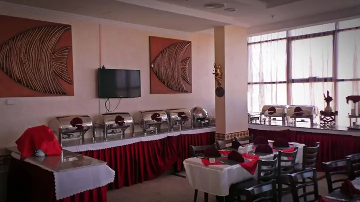 Мурба: Mirage Hotel Al Aqah