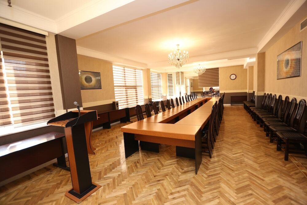 Баку: Best Eastern Hotel Irshad