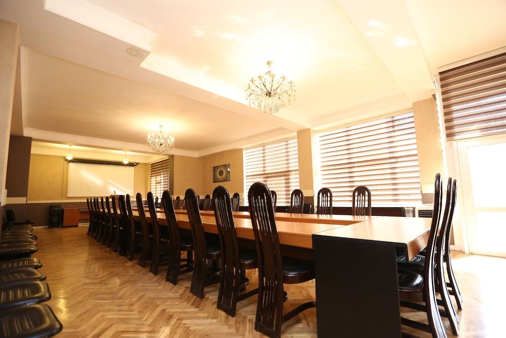 Баку: Best Eastern Hotel Irshad