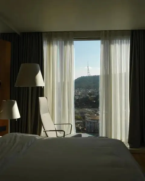 Тбилиси: Отель Holiday Inn Тбилиси