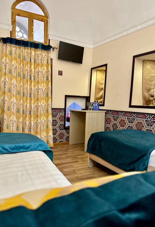 Бухара: Hotel Khurjin