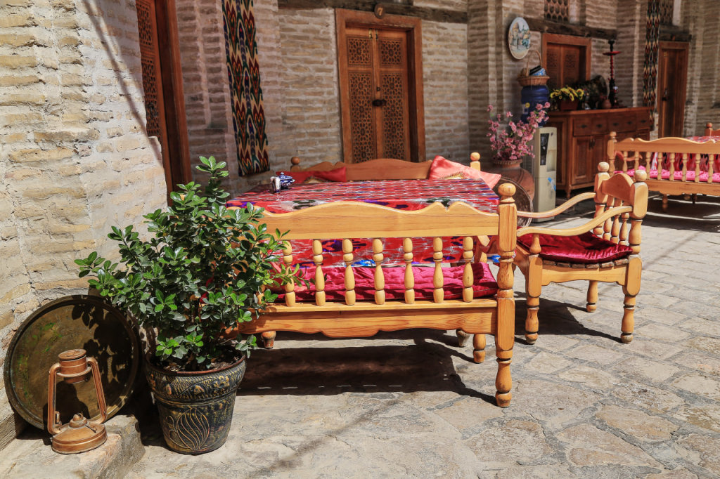 Бухара: Hotel Khurjin