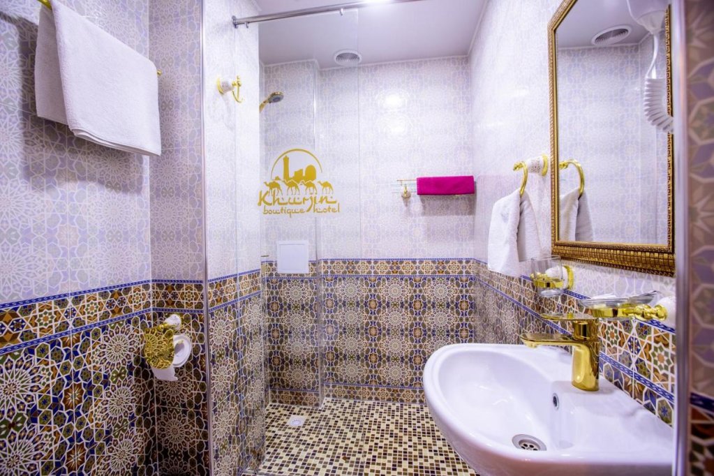 Бухара: Hotel Khurjin