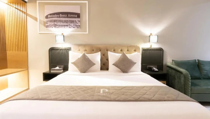 Дубай: President Hotel