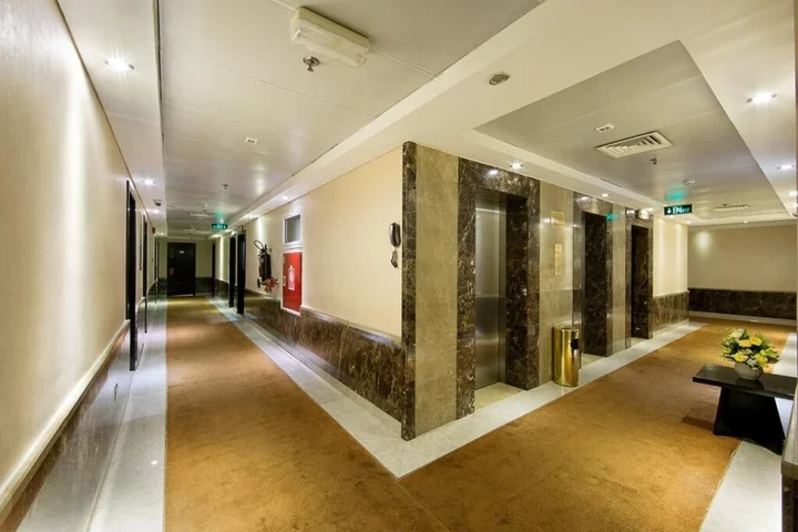 Дубай: President Hotel