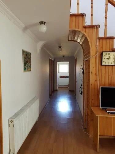 Степанцминда: Tsitsia and Stepan Guest House