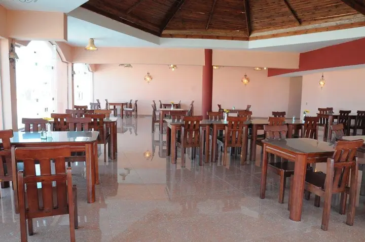 Марса Алам: Happy Life Beach Resort