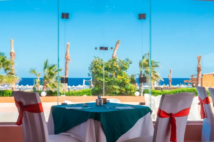 Марса Алам: Happy Life Beach Resort