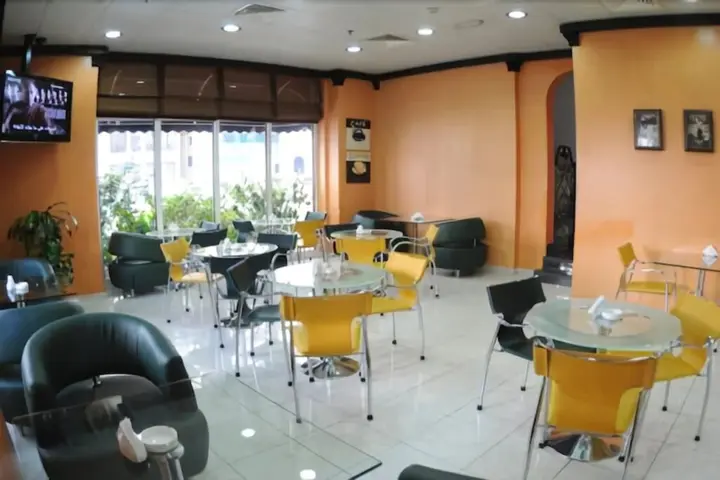 Абу-Даби: Апарт-отель Uptown Hotel Apartments Abu Dhabi