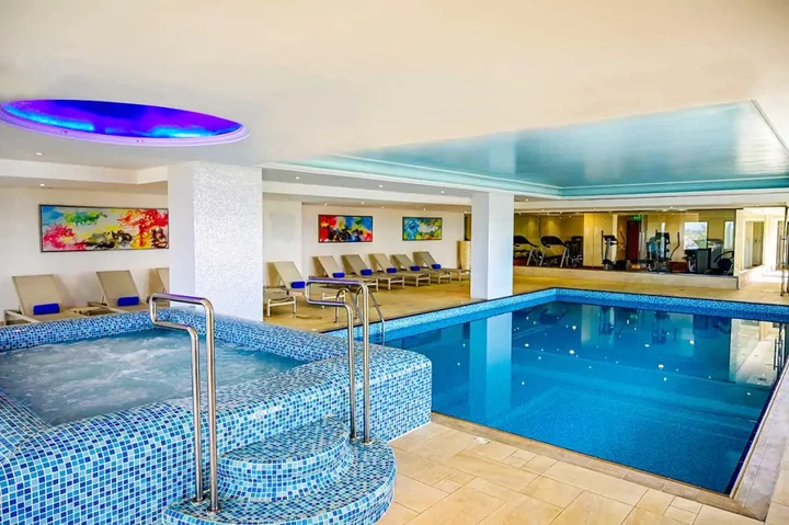 Рас-эль-Хайма: Отель Pullman Resort Al Marjan Island