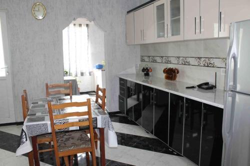 Сатаплия: Merab Hostel